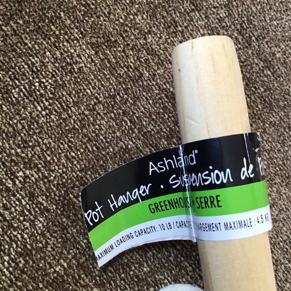 NWT Crochet Hanging Plant Pot Hanger (10 lb capacity for three small pots) - Picture 4 of 4